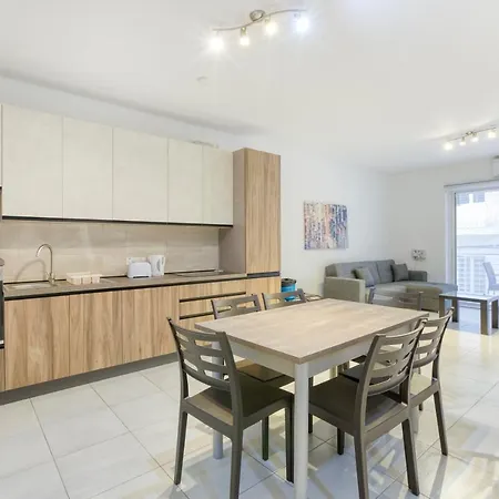 Charming 3br Steps From The Promenade By 360 Estates *