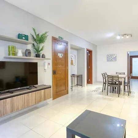 Appartamento Charming 3br Steps From The Promenade By 360 Estates Sliema