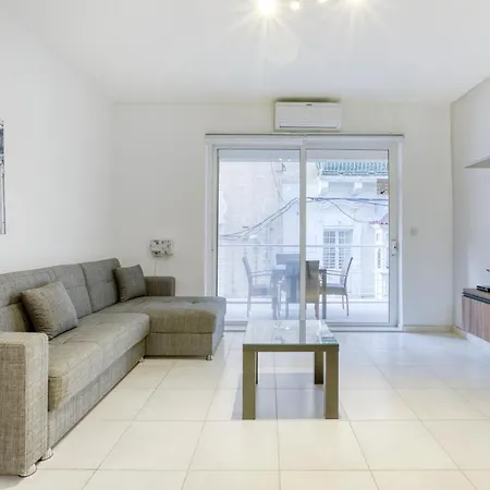 Charming 3br Steps From The Promenade By 360 Estates Appartamento Sliema
